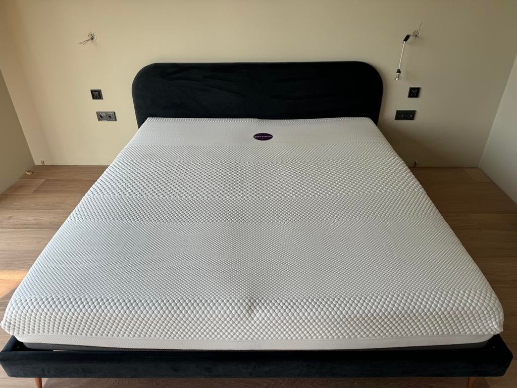 Bedframe Made 180x200 groen suede met Perzona matras, Ophalen, Gebruikt, Tweepersoons, 180 cm