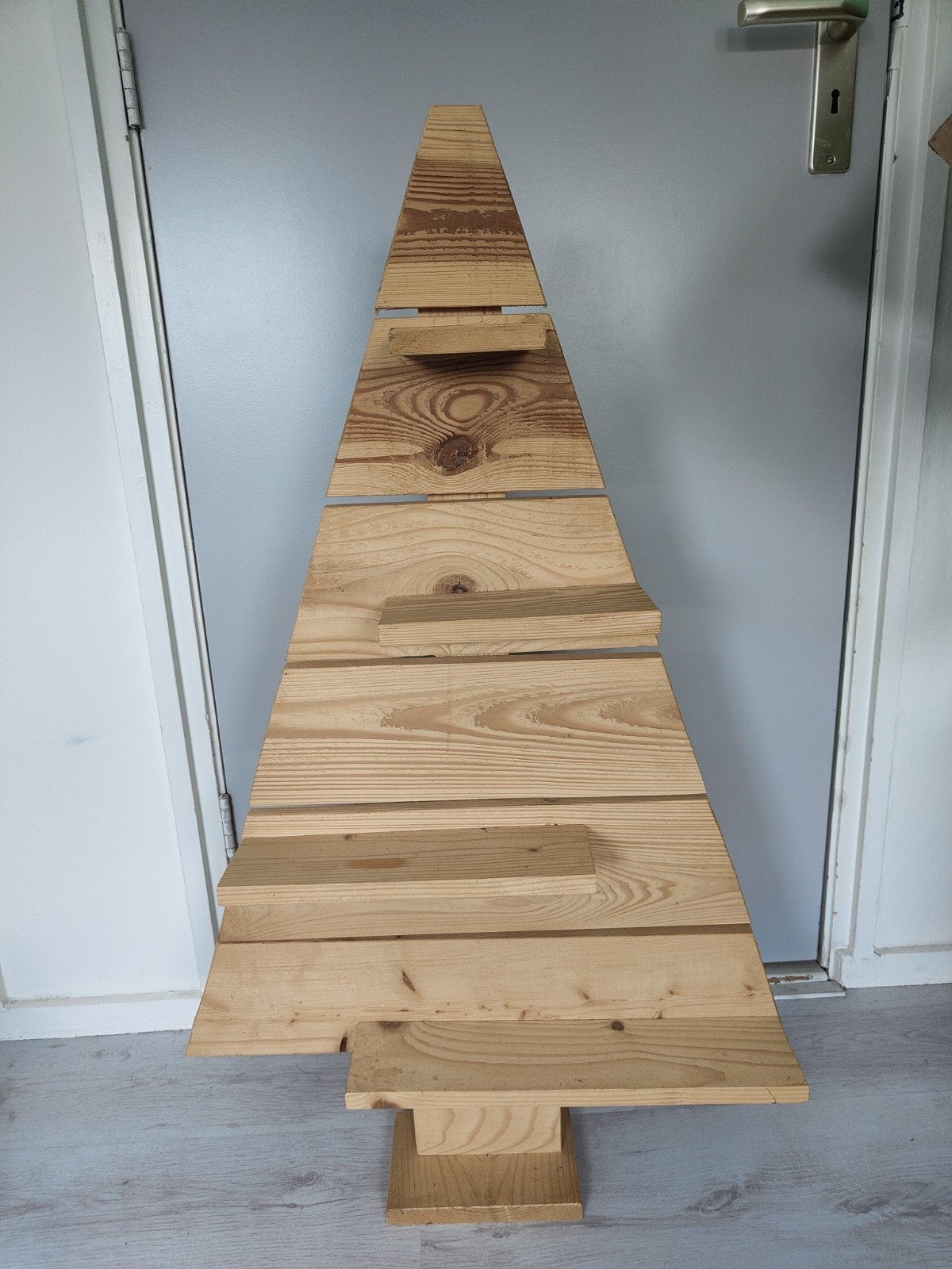 Kerstboom van hout, Diversen, Ophalen