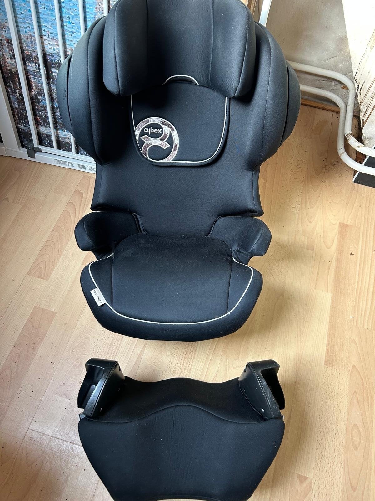 Cybex Juno 2-Fix Autostoeltje - Zwart, Kinderen en Baby's, Autostoeltjes, Gebruikt, Verstelbare rugleuning, 9 t/m 18 kg, Isofix