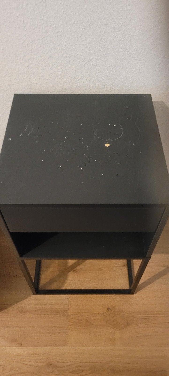 IKEA Vikhammer nachtkastje zwart 40 x 39 cm, Ophalen, Gebruikt, Minder dan 45 cm, Minder dan 55 cm
