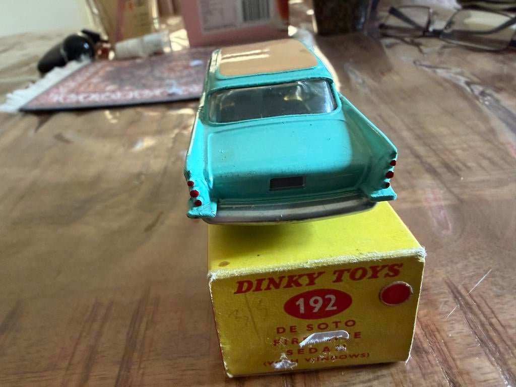Dinky Toys DeSoto Fireflite met originele doos - Nieuwstaat, Auto, Nieuw, Dinky Toys, Ophalen of Verzenden