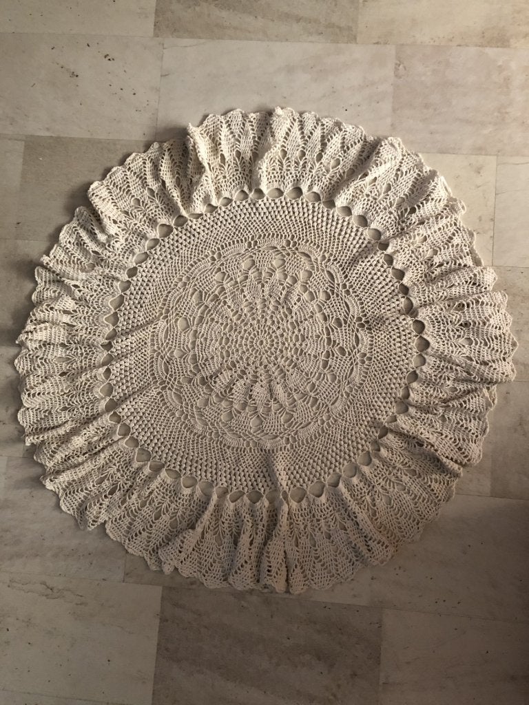 kanten kleed gehaakt wit diameter 90cm, 90 cm, Rond, Ophalen of Verzenden, Zo goed als nieuw