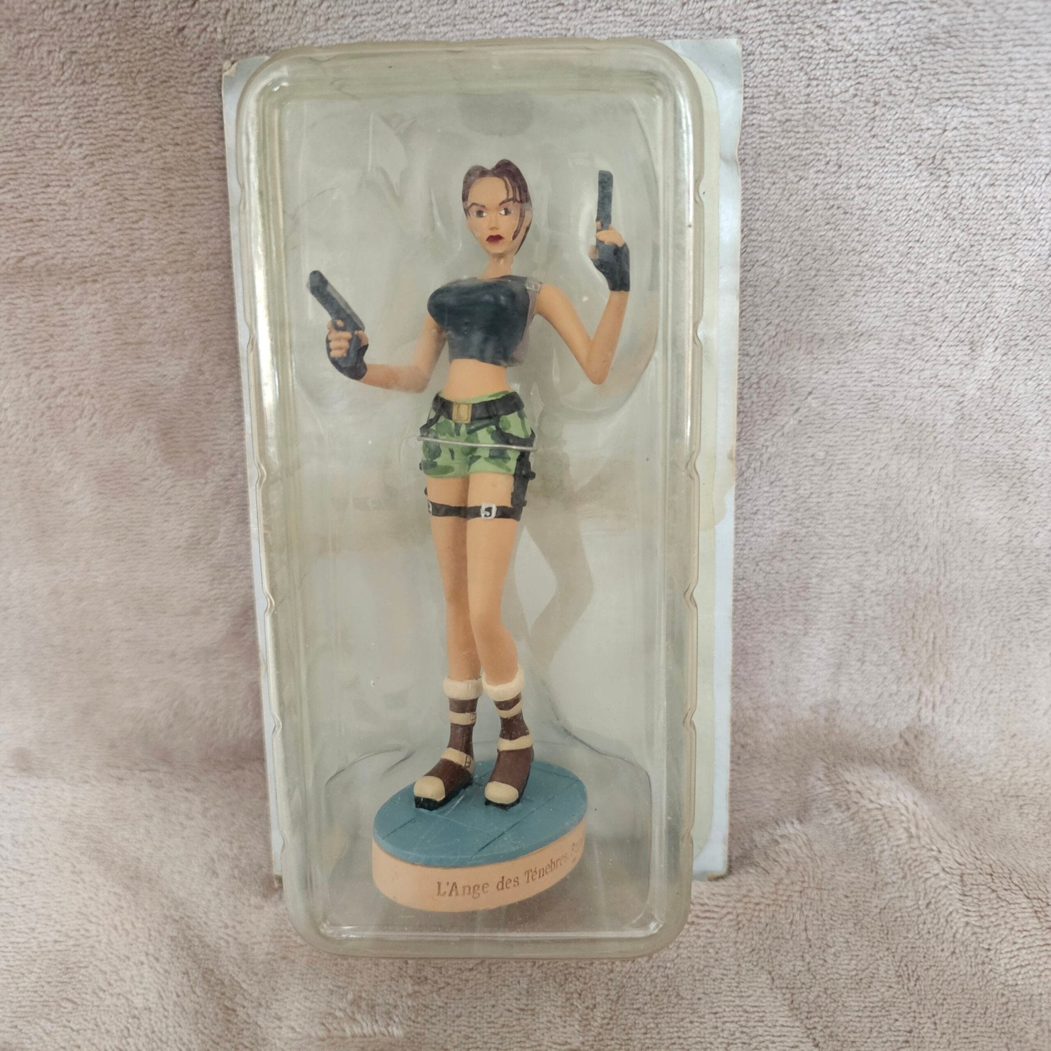 Tomb Raider | Lara Croft Strahov Complex Resin Statue | Atla, Verzamelen, Ophalen of Verzenden, Zo goed als nieuw
