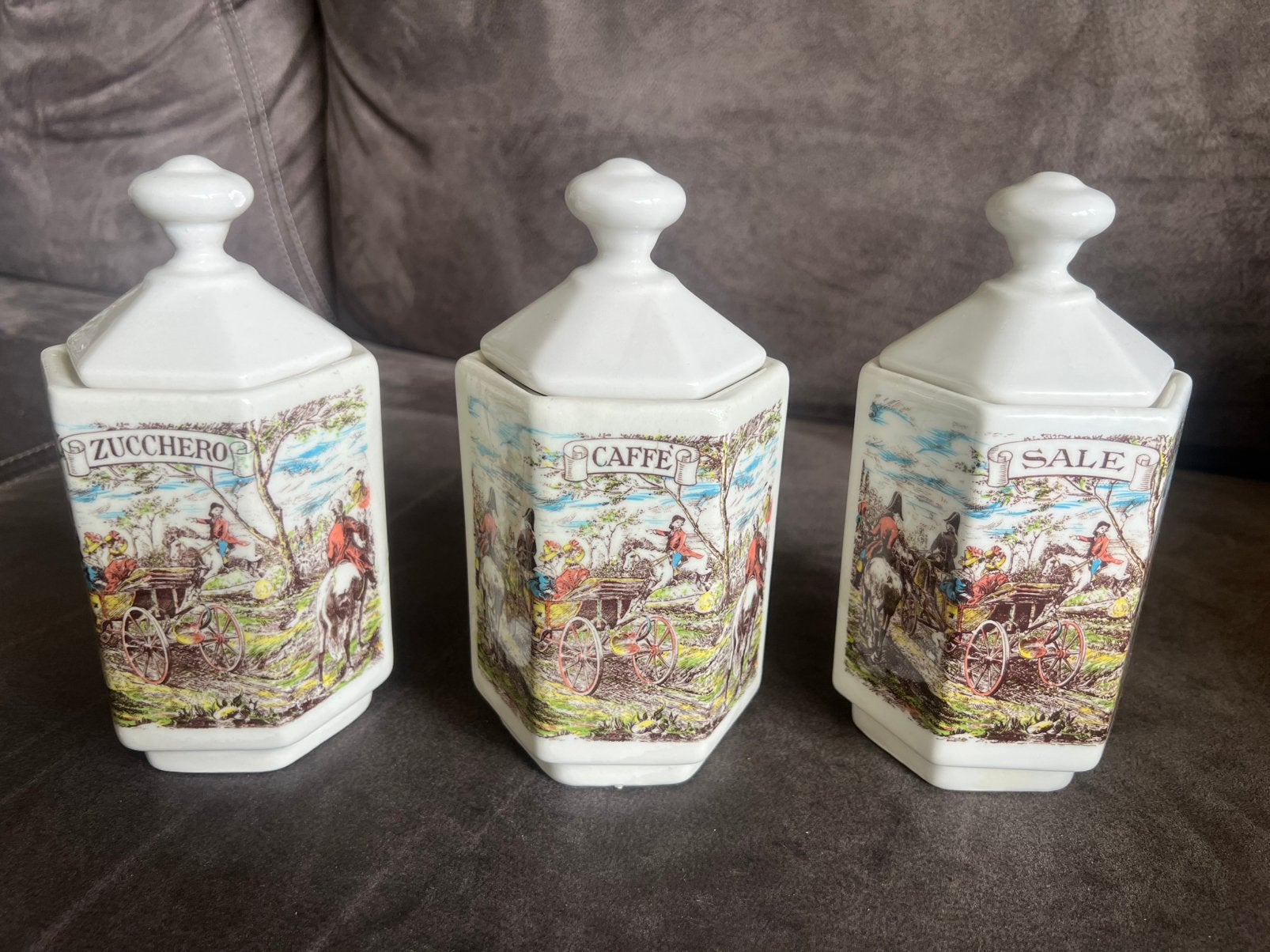 3 Trio van Barottoli Vooraad Bussen Porselein., Ophalen of Verzenden