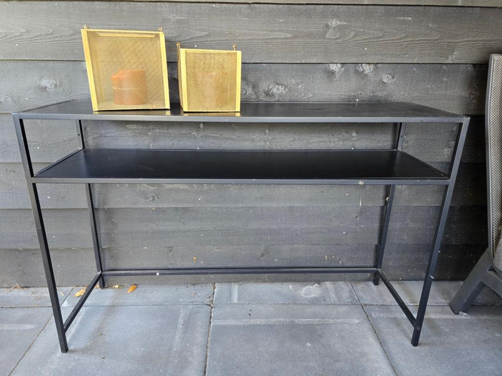 Sidetable zwart, Huis en Inrichting, Tafels | Sidetables, Ophalen, Gebruikt, 100 tot 150 cm, 25 tot 50 cm