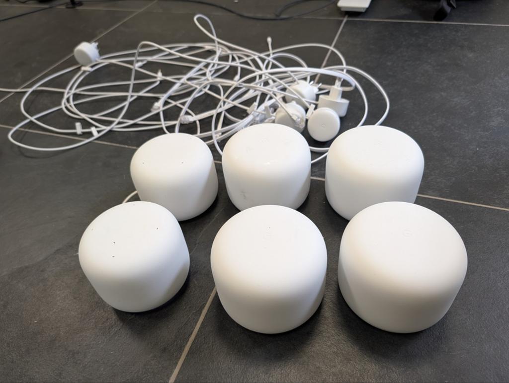 Google Nest Wifi Mesh Set - 2 Routers + 2 Points, Computers en Software, WiFi-versterkers, Ophalen of Verzenden, Zo goed als nieuw