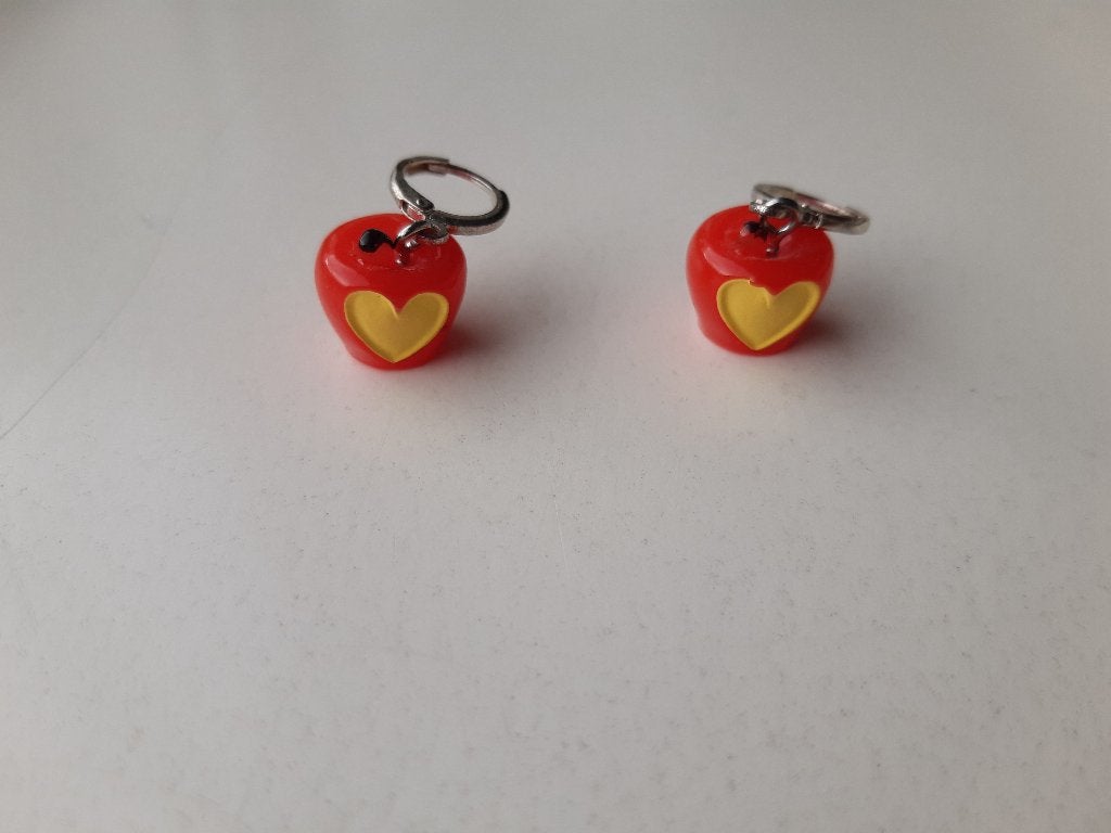Appel oorbellen, Overige materialen, Hangers, Nieuw, Ophalen of Verzenden