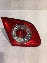 Achterlicht kofferdeksel achterklep links Volkswagen Passat, Auto-onderdelen, Verlichting, Onderdelen@venauto.nl, Van der Ven Autorecycling B.V.