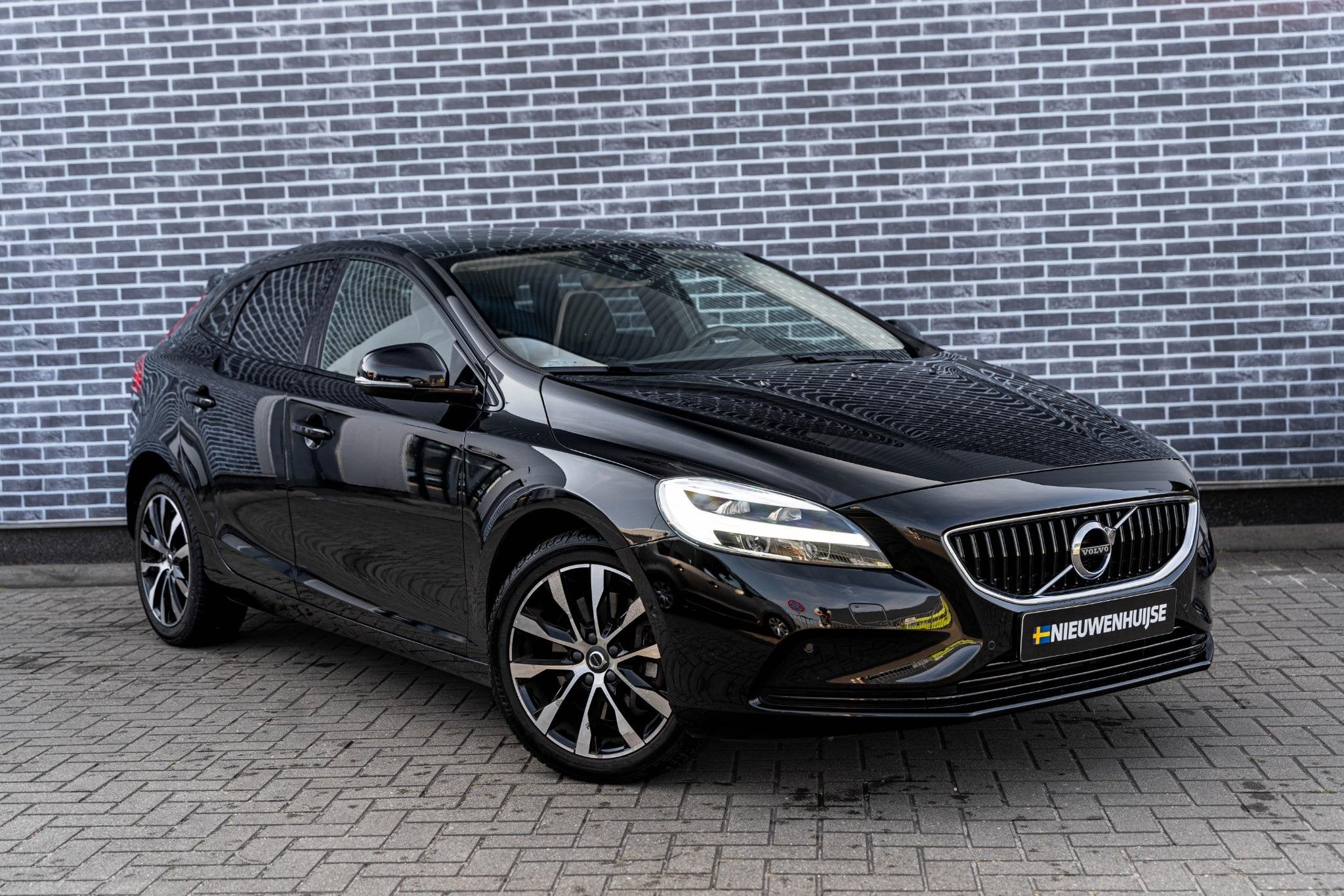 Volvo V40 1.5 T3 Dynamic Edition | Trekhaak | Achteruitrijca, Auto's, Volvo, Automatische klimaatregeling, Euro 6, 4 cilinders