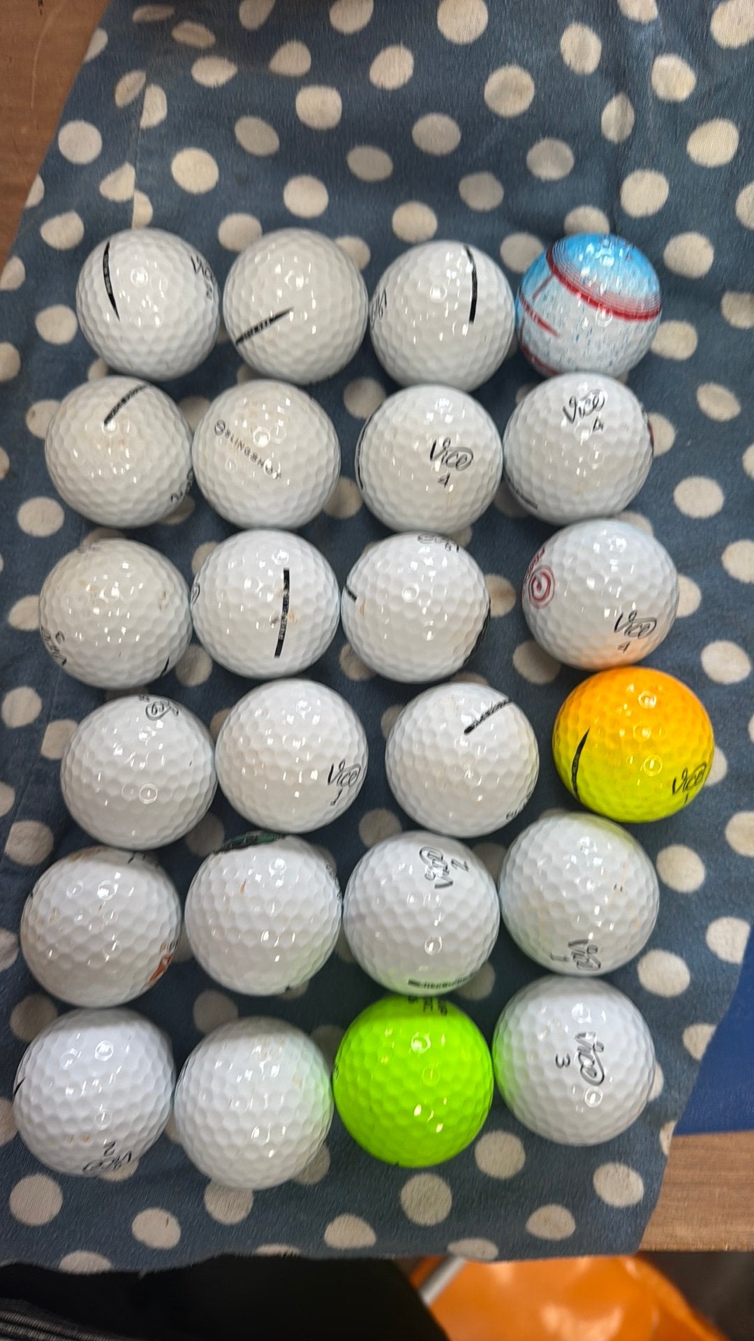 Vice Pro Plus golfballen 24 stuks, Ophalen of Verzenden, Zo goed als nieuw, Bal(len)