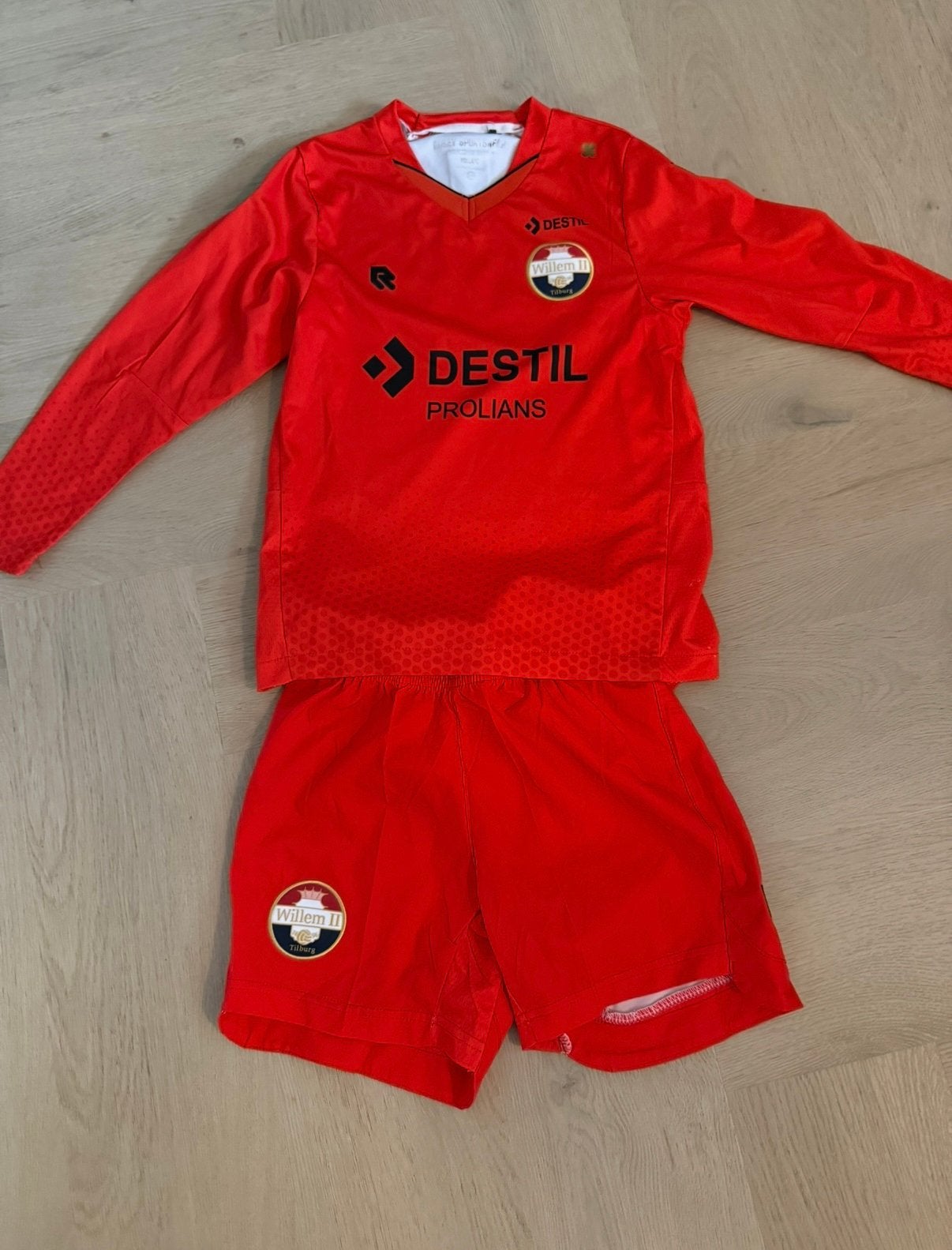 Robey willem II tenue maat 128, Kinderen en Baby's, Kinderkleding | Maat 128, Ophalen of Verzenden, Zo goed als nieuw, Jongen of Meisje