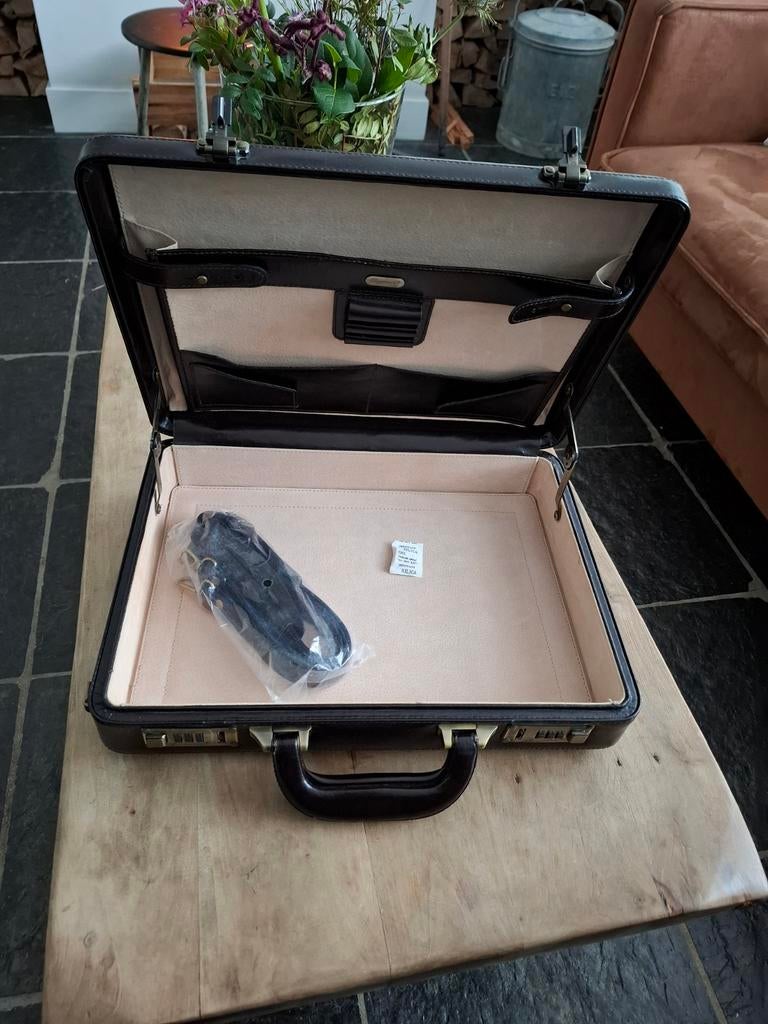 Claymore Leren Akte Tas - Stijlvol en Functioneel nieuw, Overige merken, Bruin, Ophalen of Verzenden, Zo goed als nieuw