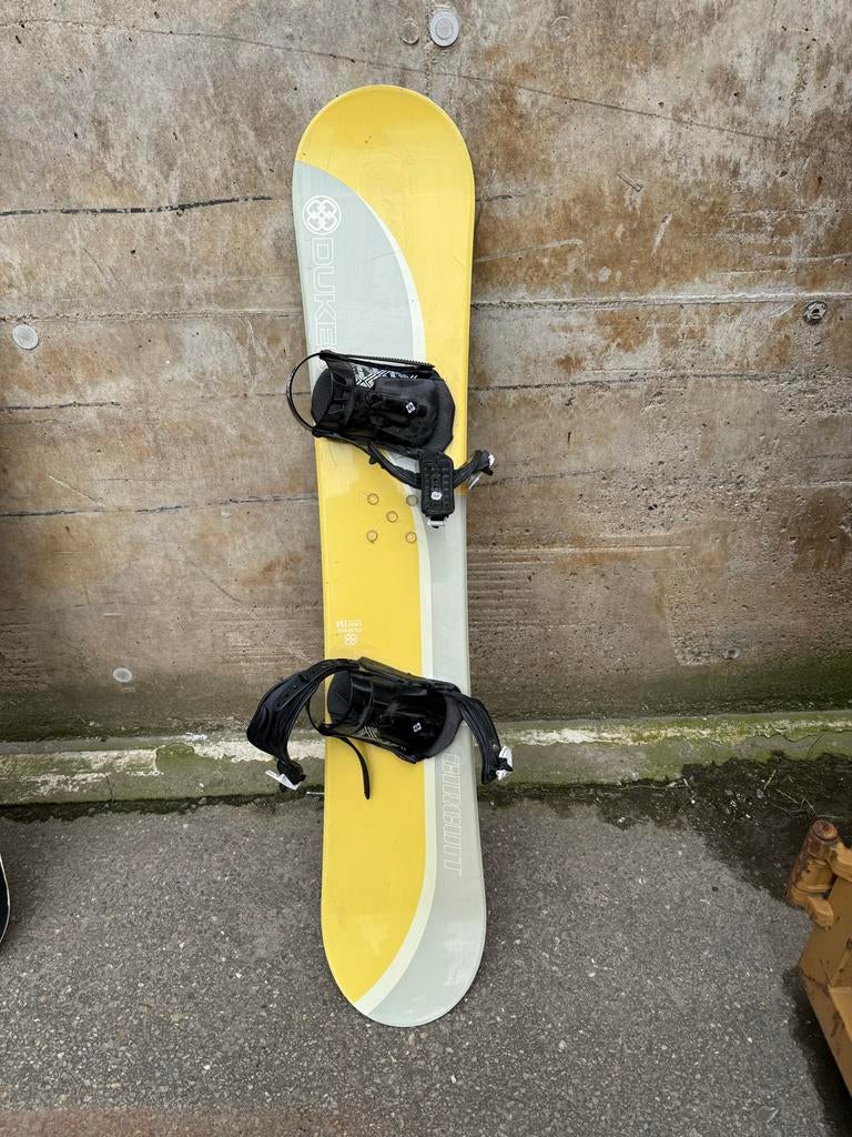 Snowboard, Sport en Fitness, Snowboarden, Ophalen, Gebruikt, Board