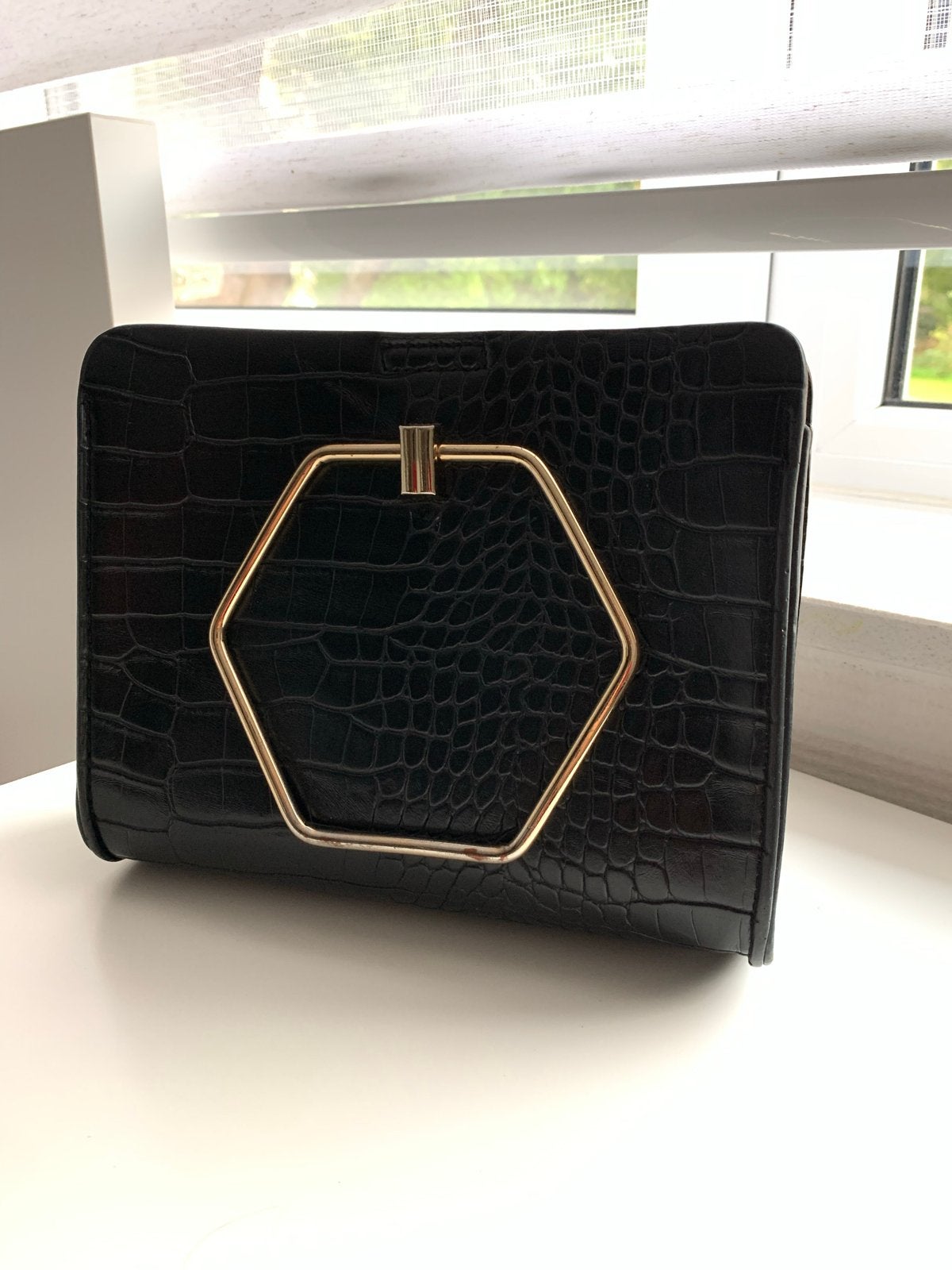 Stijlvol Zwart Tasje met Gouden Hexagon Handvat, Ophalen of Verzenden, Zo goed als nieuw, Zwart, Avondtasje