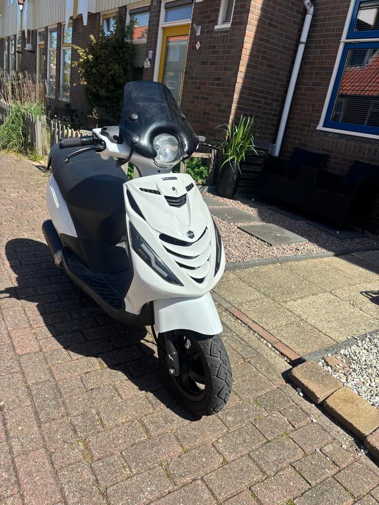 Piaggio Zip 50cc, Fietsen en Brommers, Scooters | Piaggio, Gebruikt, Zip, Maximaal 25 km/u, Benzine, Ophalen of Verzenden