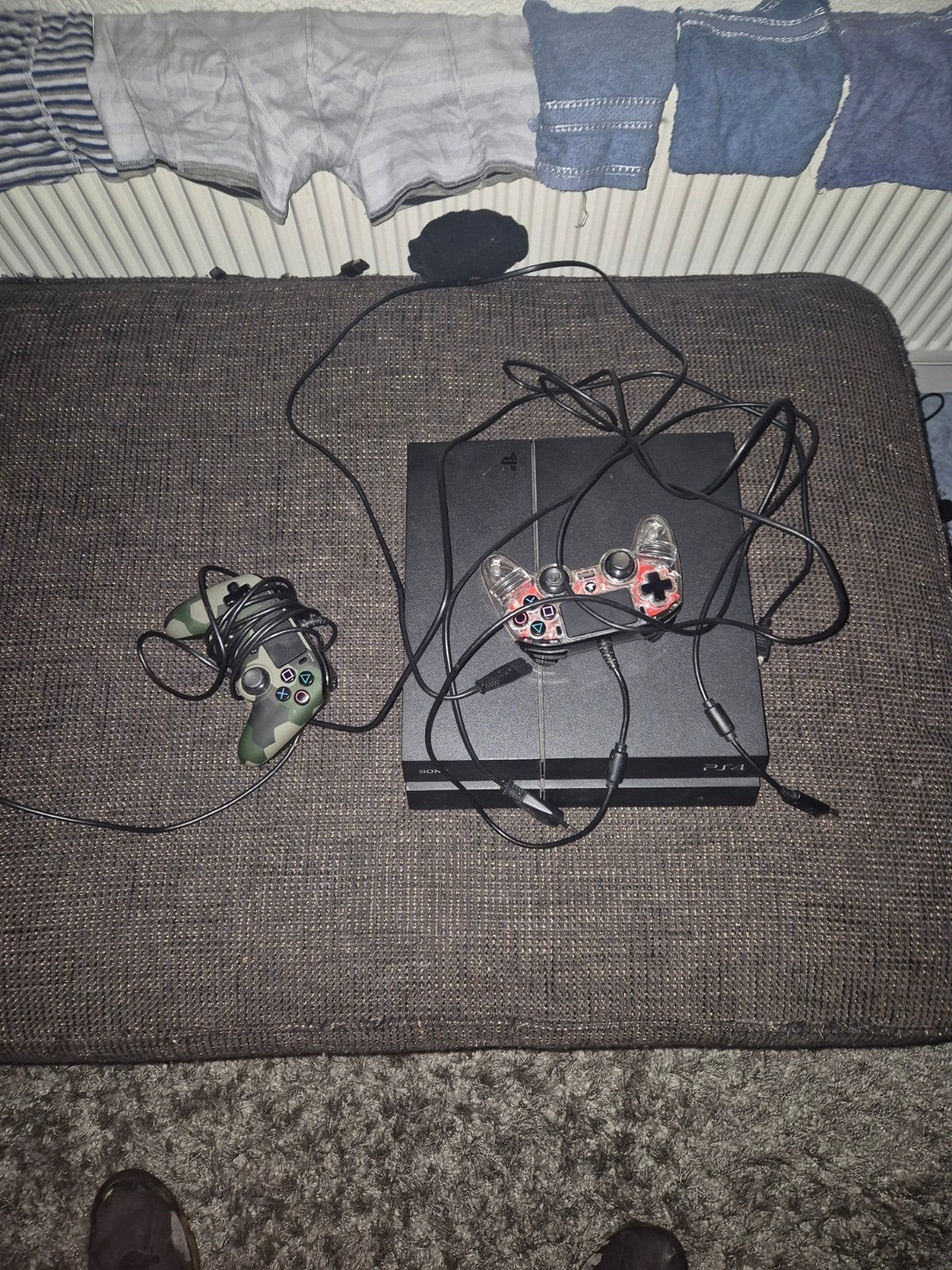 Playstion 4 te koop .werkt goed nu voor 125 euro voor alles., Spelcomputers en Games, 1 speler, Ophalen of Verzenden, Zo goed als nieuw