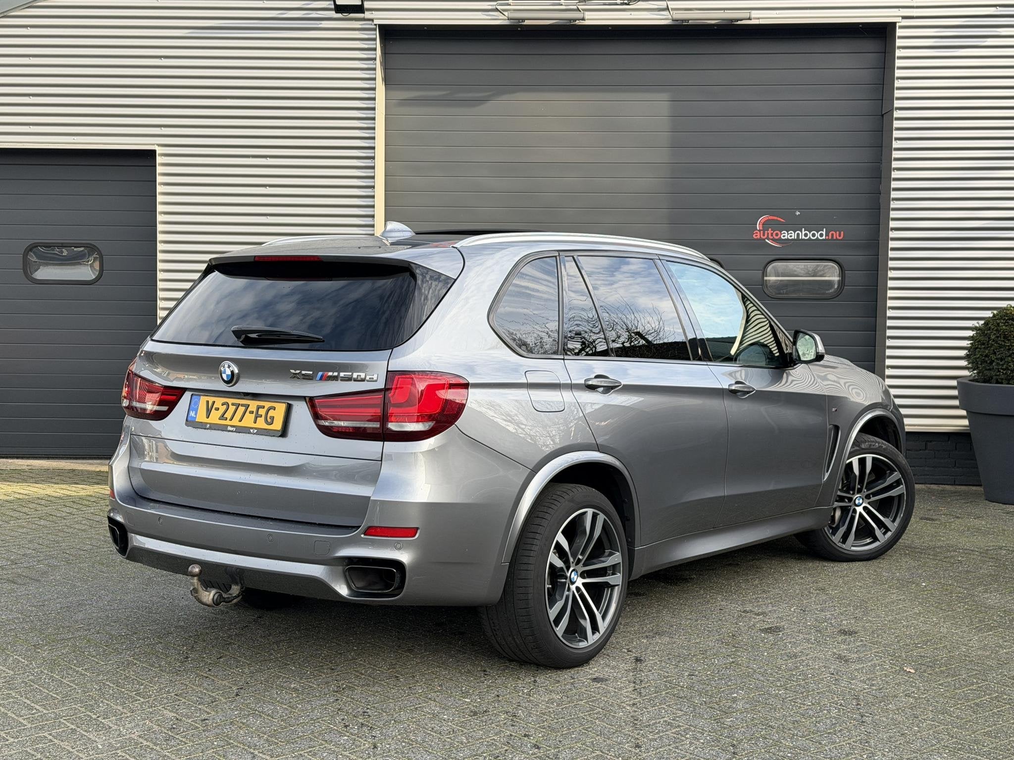 BMW X5 M50d | Panoramadak | Head-Up Display | Camera | Harmo, Auto's, BMW, Automaat, 15 km/l, 2993 cc, Automatische klimaatregeling