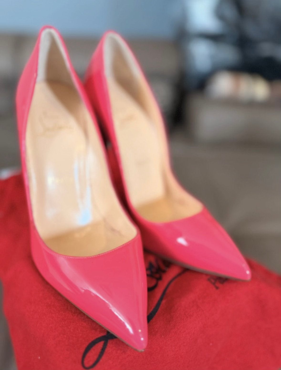 Roze Louboutin hakken maat 40, Kleding | Dames, Schoenen, Ophalen of Verzenden, Zo goed als nieuw, Roze