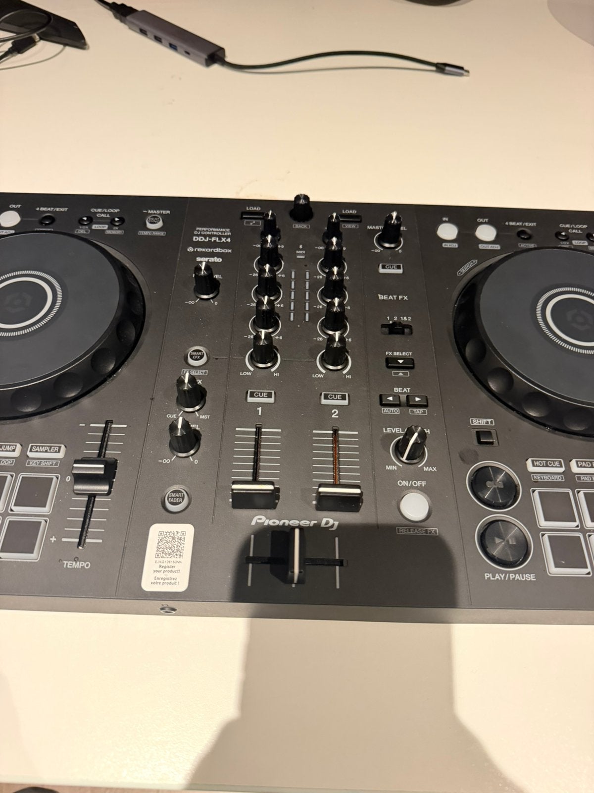 Foto 5 van Alpha Theta DDJ FLX 4