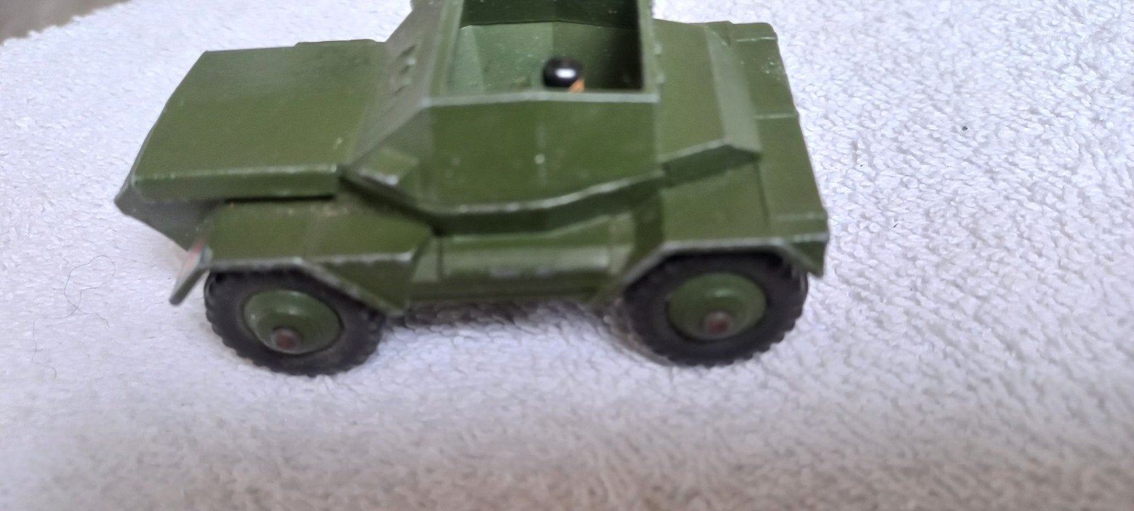 Dinky toys militair nr 673 scout car, Ophalen of Verzenden, Zo goed als nieuw, Auto, Dinky Toys