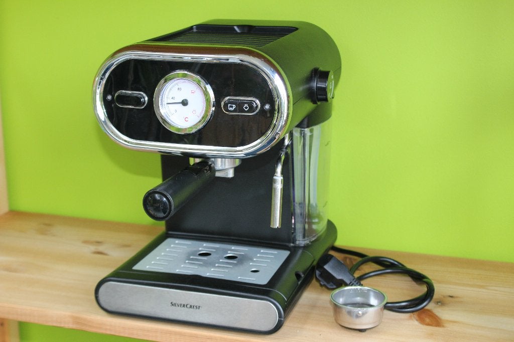 Silvercrest SEM 1100 B3 Espressomachine, Witgoed en Apparatuur, Koffiezetapparaten, Ophalen, Espresso apparaat, Gemalen koffie