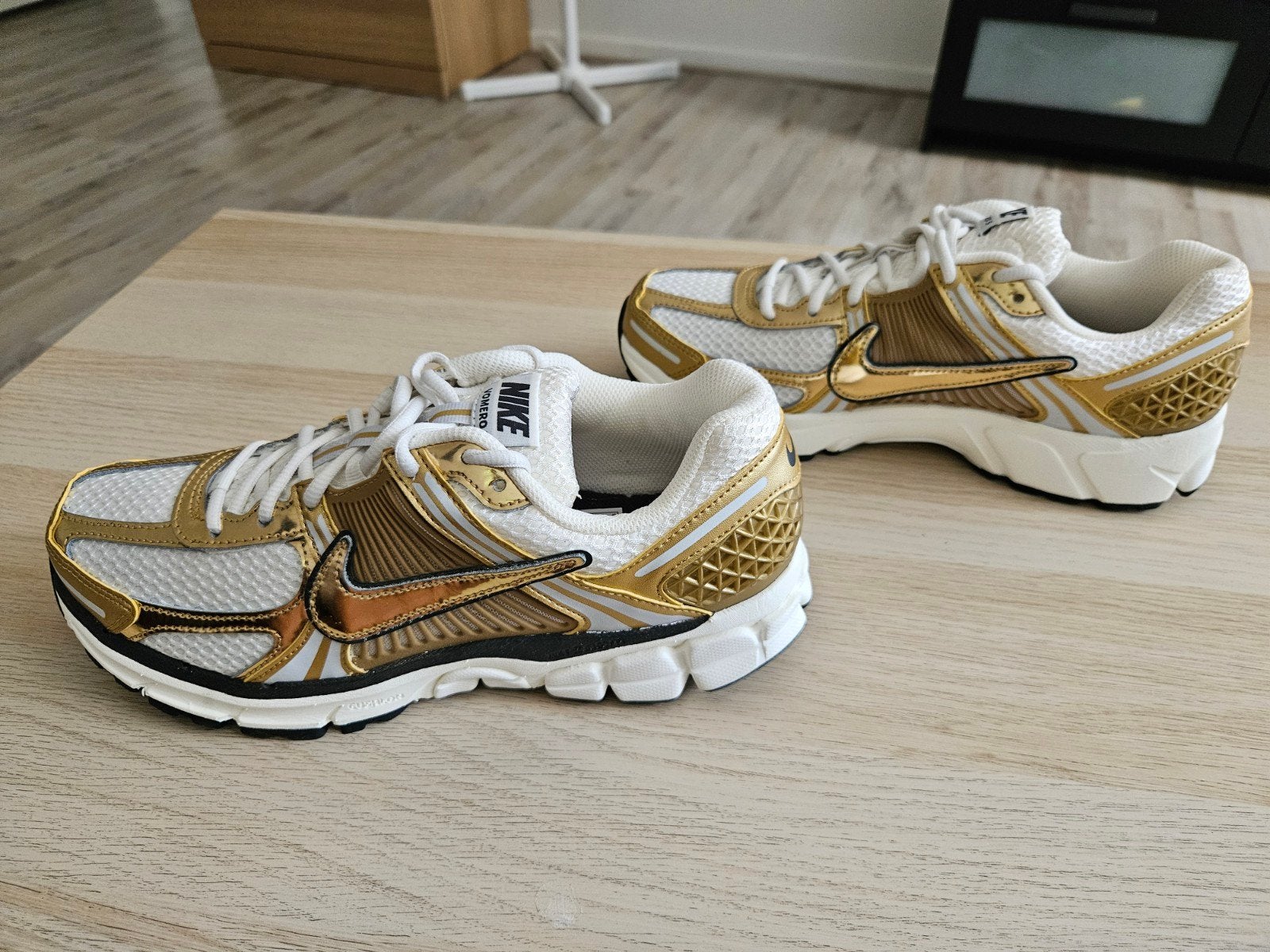 Nike vomero 5 maat 44 nieuwe, Sport en Fitness, Loopsport en Atletiek, Ophalen of Verzenden, Nieuw, Hardloopschoenen, Nike