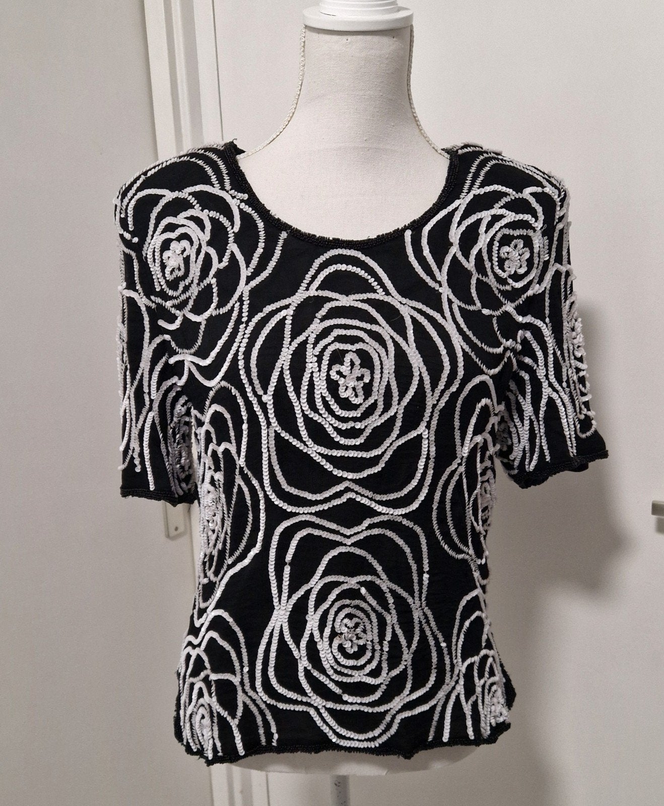 Vintage Frank Usher Zwarte Zijden Top met Pailletten en Kral, Kleding | Dames, Ophalen of Verzenden, Zo goed als nieuw, Zwart
