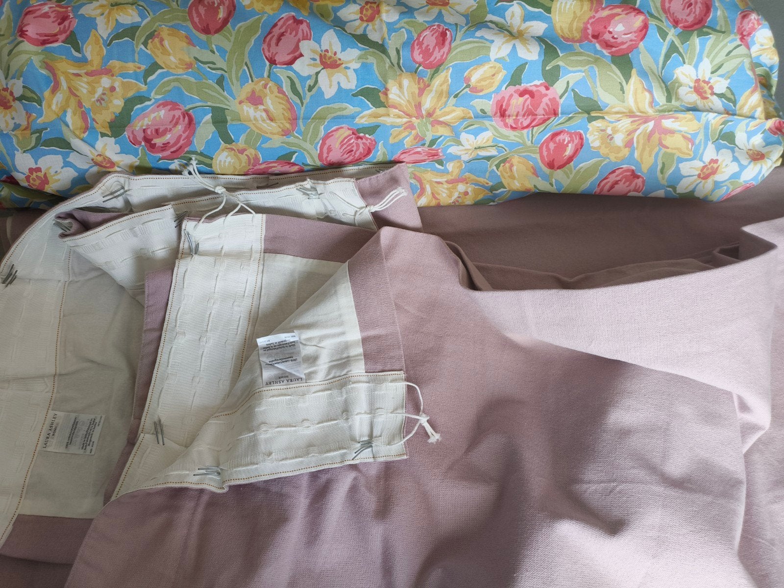Laura Ashley gordijnen lila 2 maal 1,65 m breed bij 1,89 m, 120 cm of meer, Ophalen of Verzenden, Zo goed als nieuw, Katoen