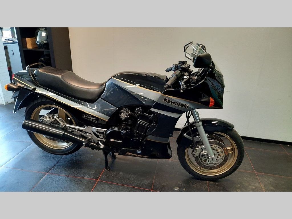 GPZ900R, Motoren, Motoren | Kawasaki, Particulier, Toermotor, meer dan 35 kW, 4 cilinders, Motorrijbewijs A, Handgeschakeld, Gebruikt
