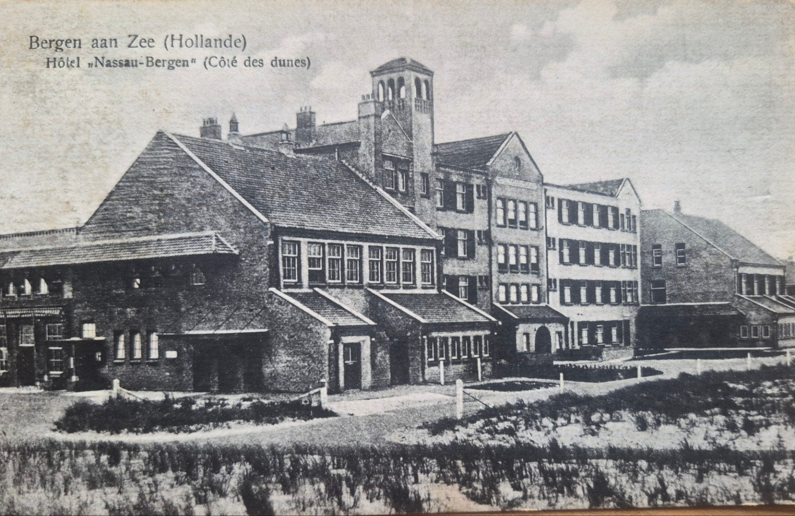 Oude ansichtkaart Hotel Nassau-Bergen, Bergen aan Zee, Ophalen