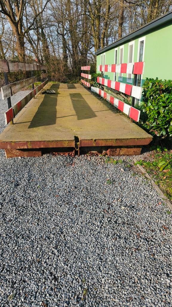 Gebruikte loopbrug, Ophalen, Gebruikt