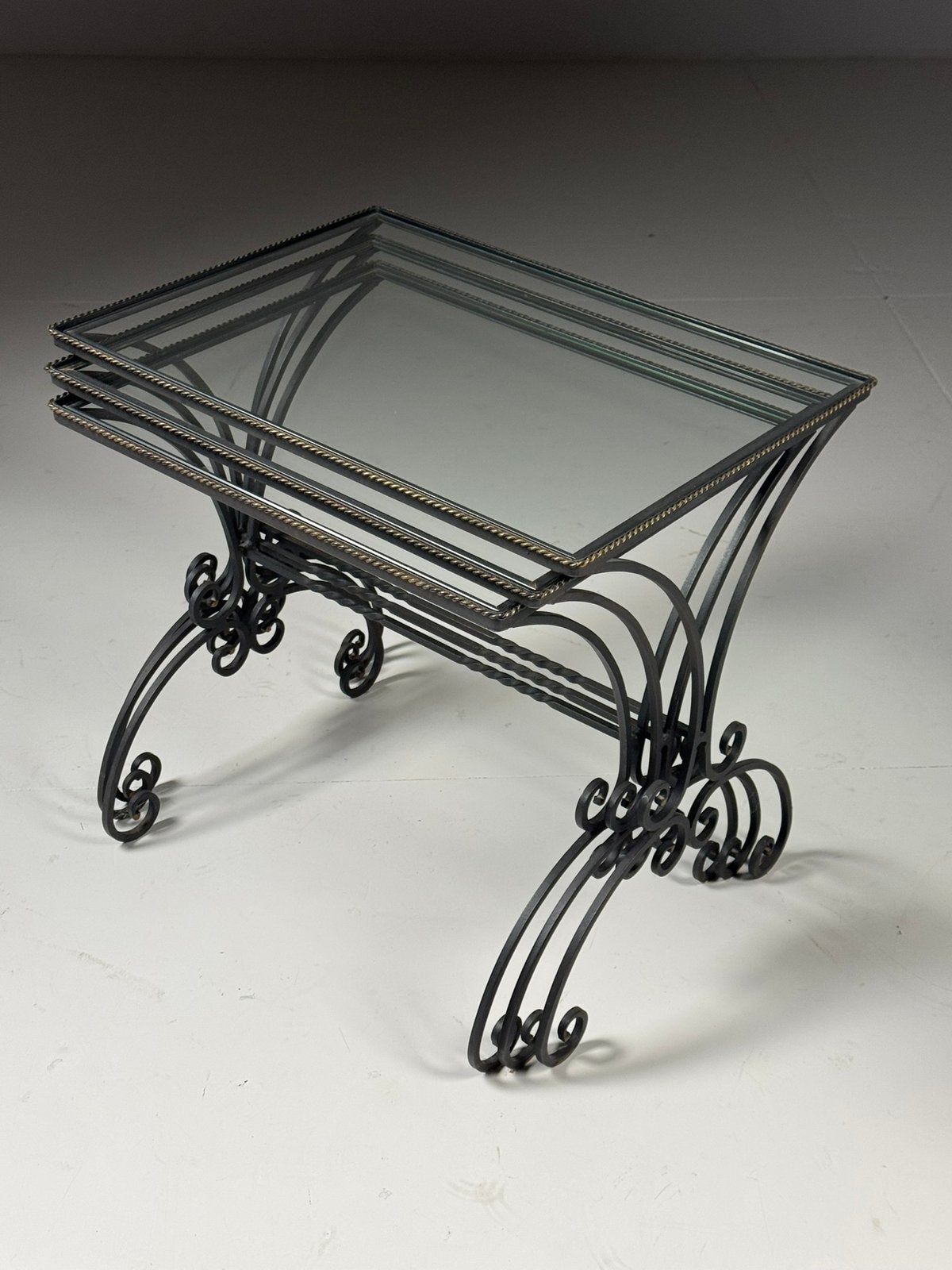 Set smeedijzeren nesting tables, Ophalen of Verzenden