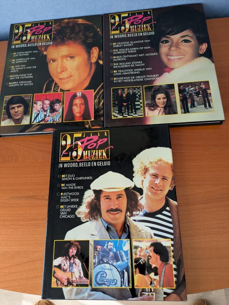 25 Jaar Popmuziek - 1965 t/m 1970 (3-delen), Boeken, Ophalen of Verzenden, Zo goed als nieuw, Algemeen, Onbekend