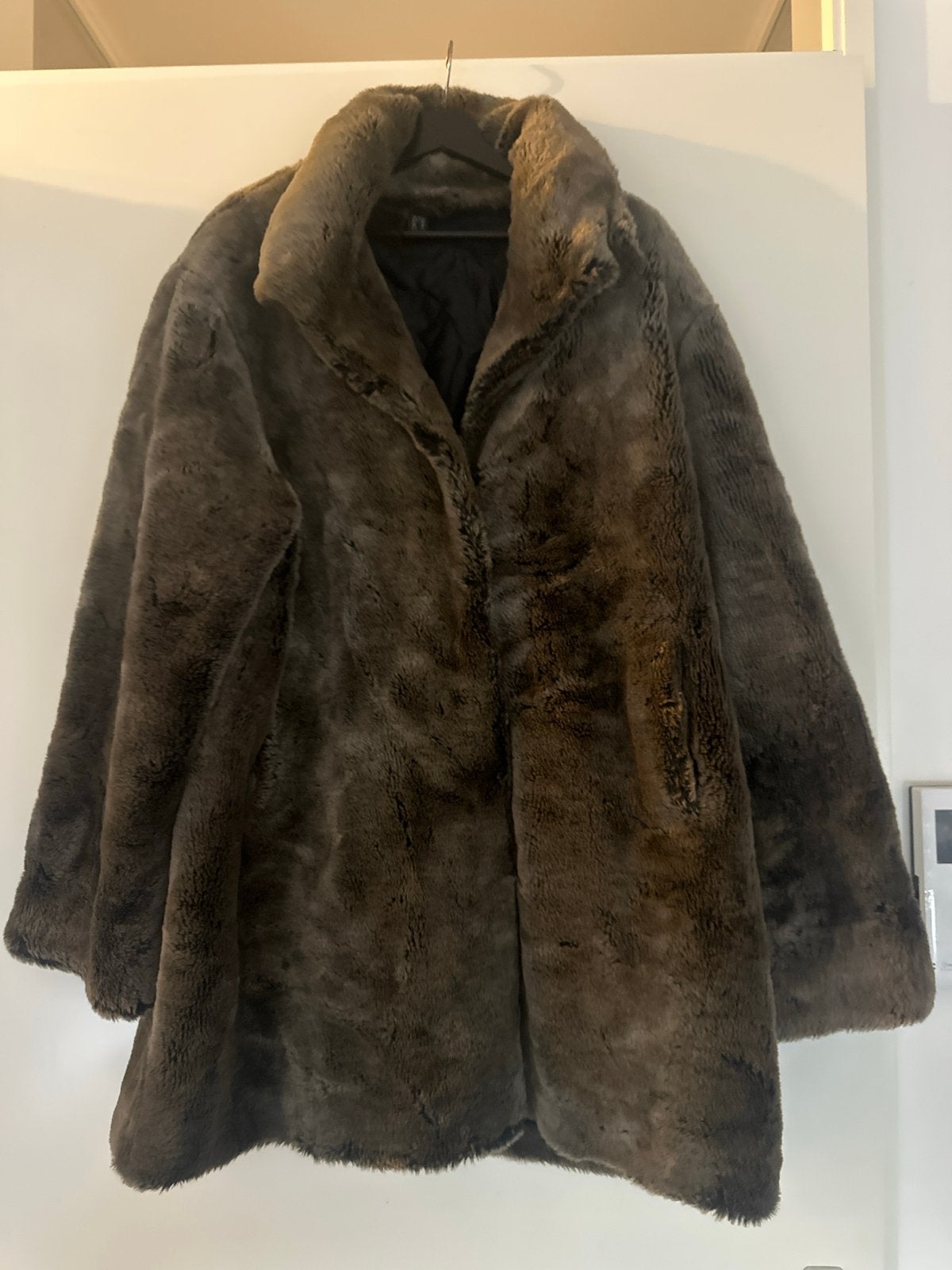 Luxe Faux Fur Jas - Bruin - Maat 40 / L, Kleding | Dames, Ophalen of Verzenden, Zo goed als nieuw, Maat 42/44 (L), Bruin