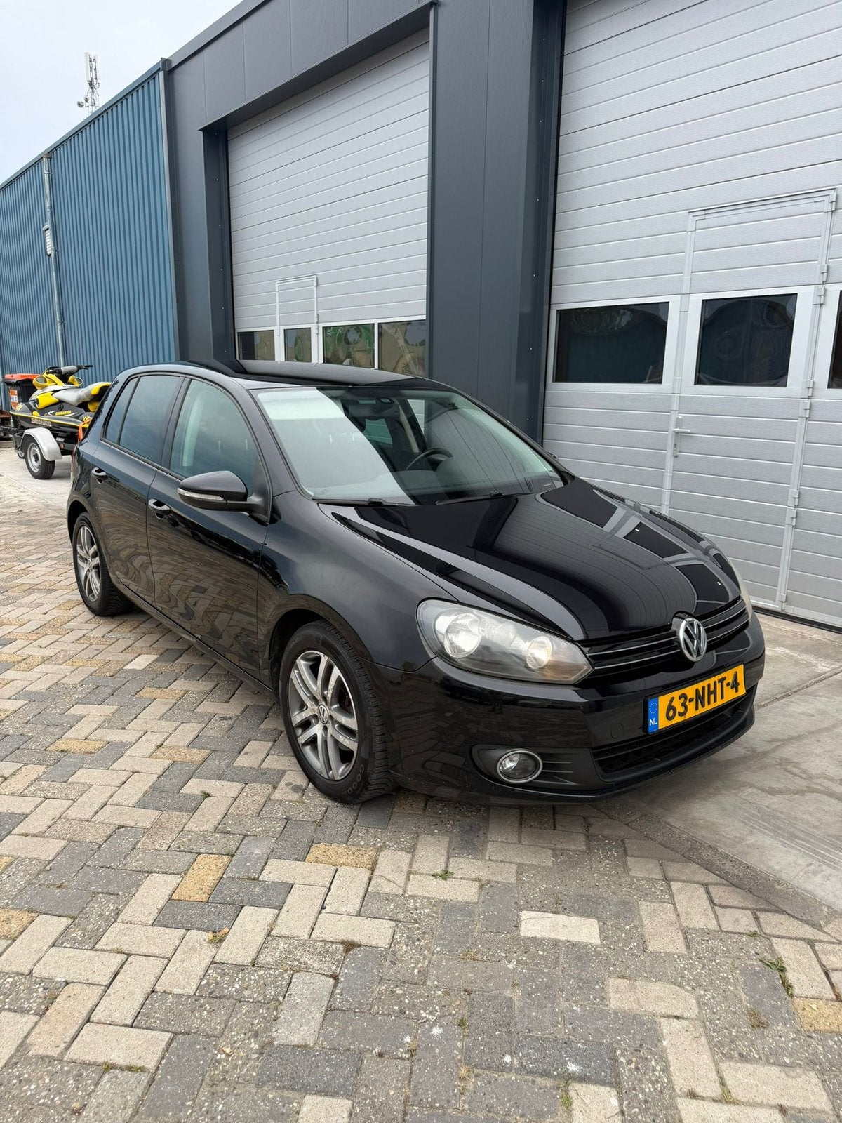 Volkswagen Golf 1.4 TSI 90KW DSG 2010 Zwart nieuwe apk, Auto's, 4 cilinders, Origineel Nederlands, Bedrijf, 650 kg