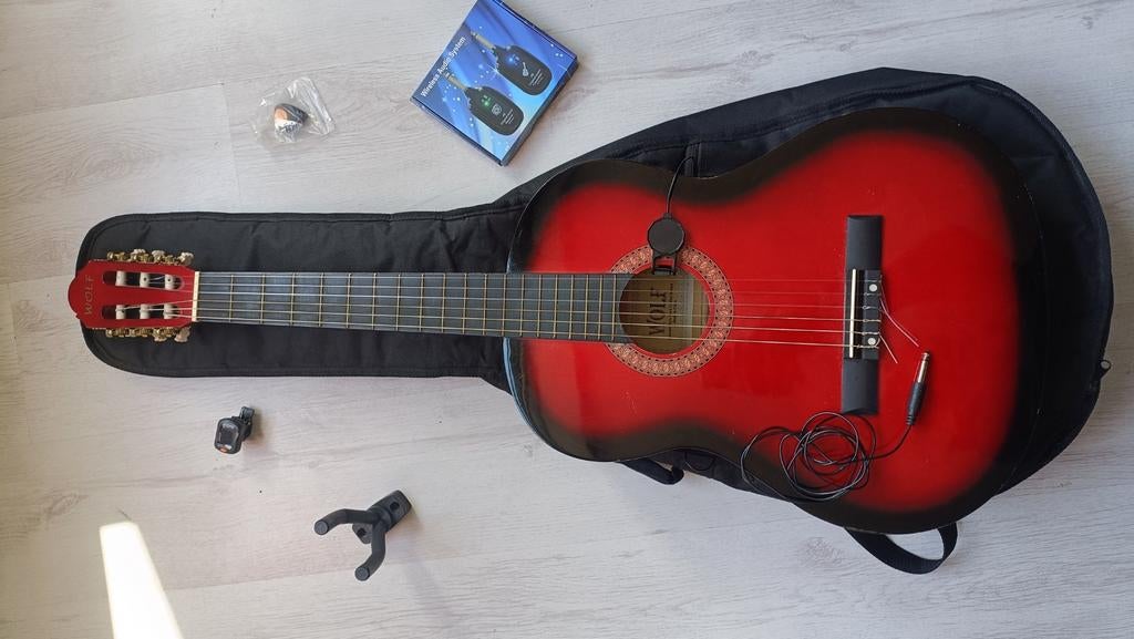 Rode Wolf Spaanse gitaar, Muziek en Instrumenten, Ophalen of Verzenden, Gebruikt, Klassieke of Spaanse gitaar