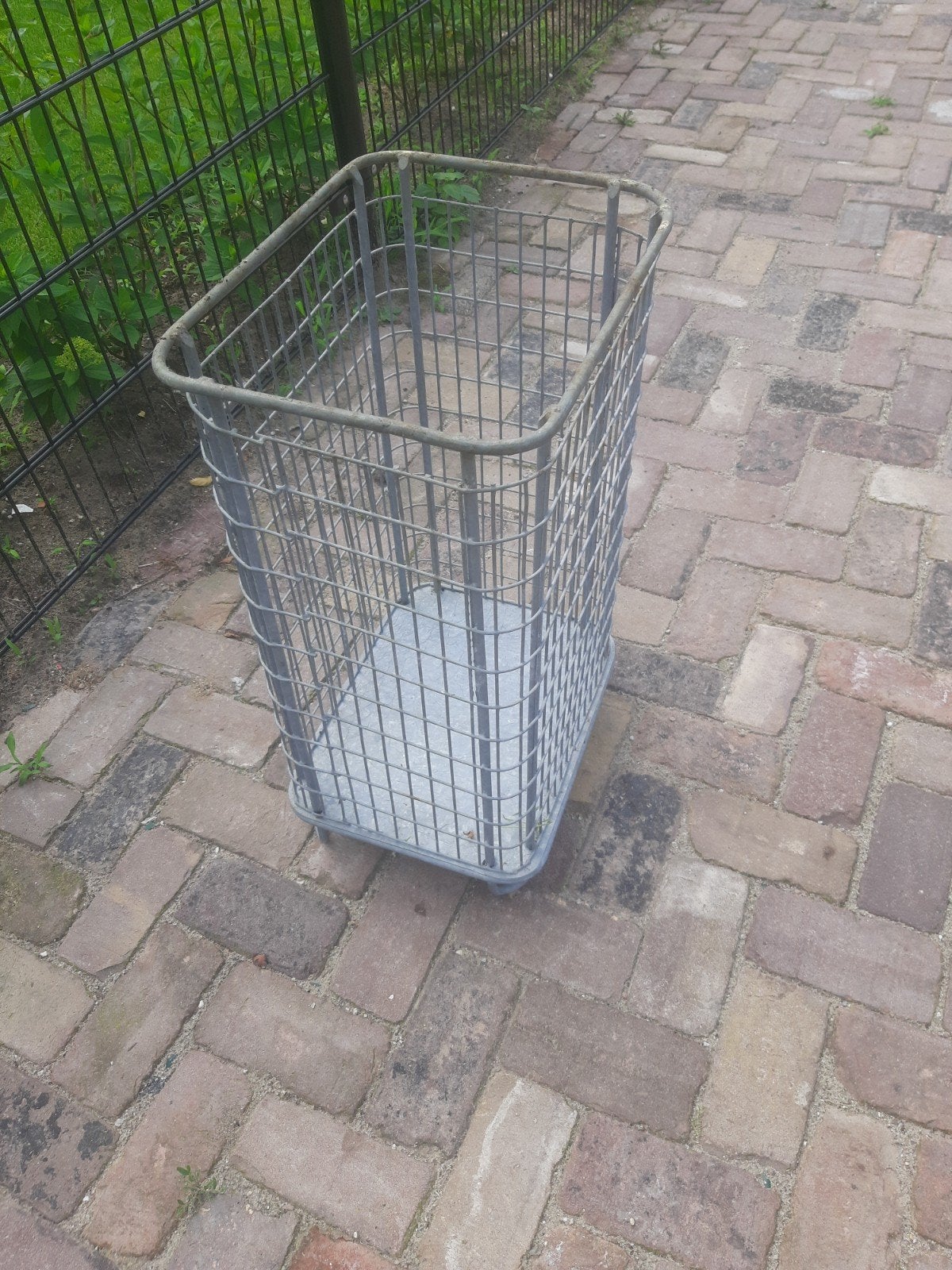 houtkorf vuurkorf korf vuur ton hout opslag maiskorf mand, Ophalen, Hout korf, Zo goed als nieuw, Houtkorf