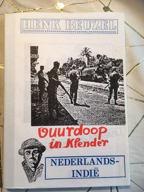 VUURDOOP IN KLENDER en DE HADJI VAN WAROENGDJENGKOL, 20e eeuw of later, Henk Beuzel, Ophalen of Verzenden, Zo goed als nieuw