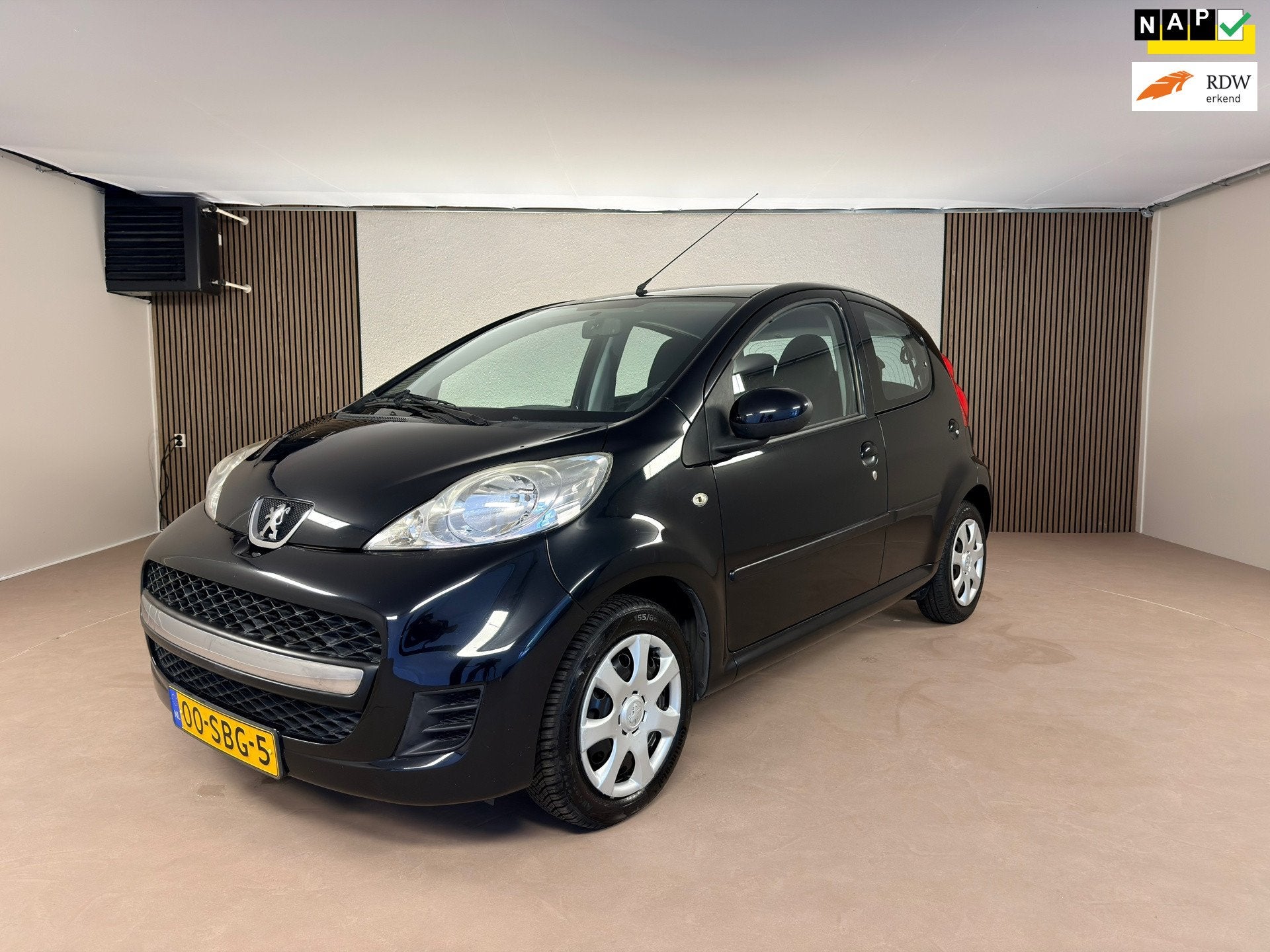 Peugeot 107 1.0-12V XS Airco, All Season Banden, Voorwielaandrijving, Euro 5, Stof, Gebruikt