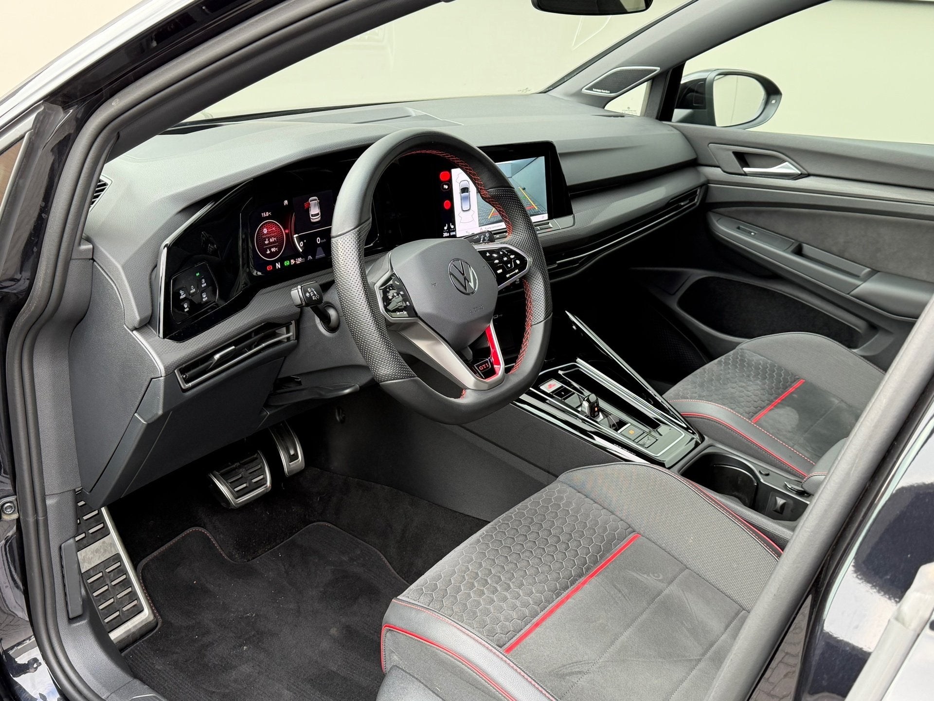 Volkswagen Golf 2.0 TSI GTI Clubsport Akrapovic HuD H&K Pano, Auto's, Dealer onderhouden, Gebruikt, Zwart, 4 cilinders
