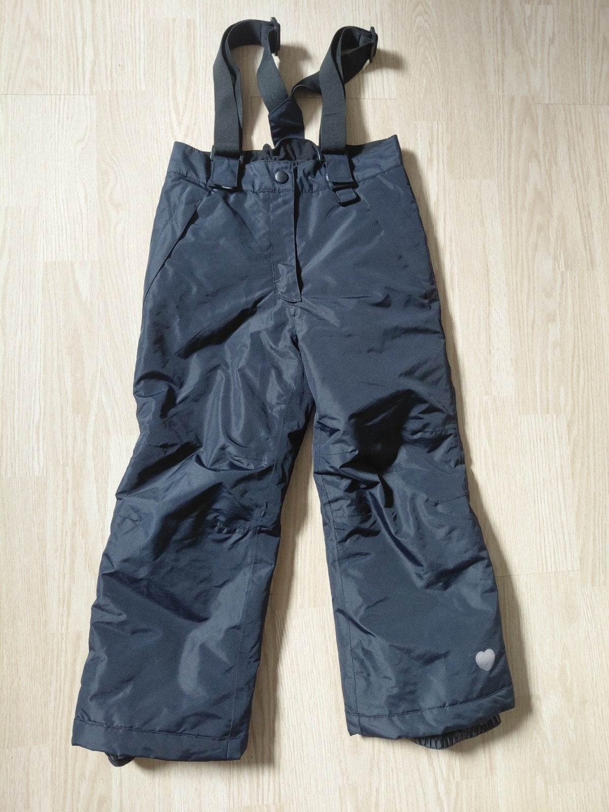 Zwarte skibroek met bretels, Kinderen en Baby's, Kinderkleding | Maat 116, Broek, Gebruikt, Jongen of Meisje, Ophalen of Verzenden