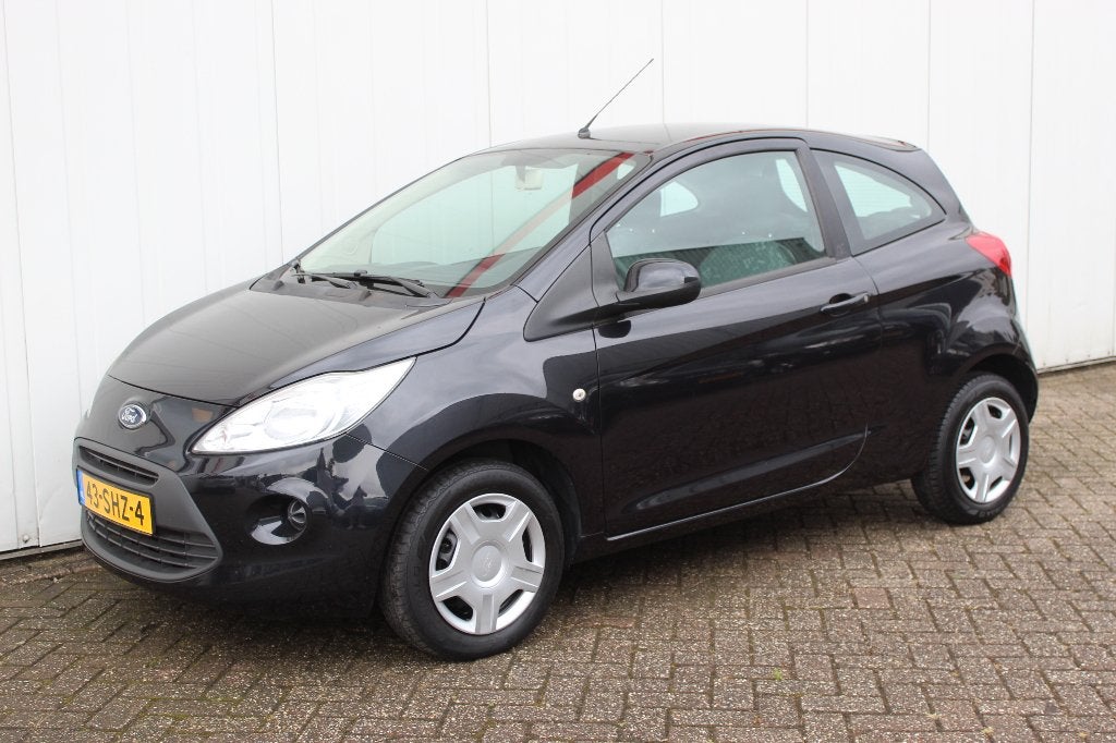 FORD Ka 1.2 69pk Cool &Sound AIRCO ZEER MOOI ! !, Voorwielaandrijving, Stof, Zwart, Zwart