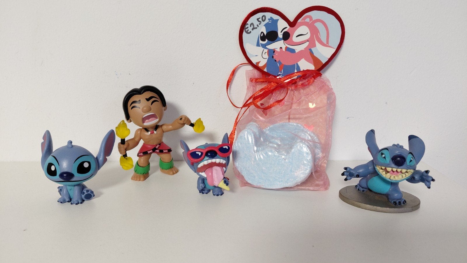 Stitch setje Disney, Ophalen of Verzenden, Overige figuren, Zo goed als nieuw, Beeldje of Figuurtje