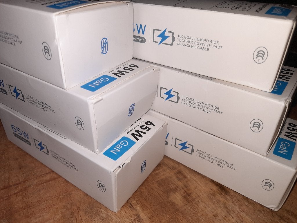 6x ASOMETECH 65W GaN Snellader (2x USB-C + 1x USB-A, Ophalen of Verzenden, Zo goed als nieuw