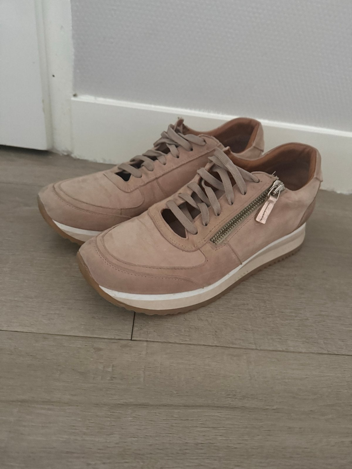 Roze sneakers maat 40 - ZGAN, Ophalen of Verzenden, Zo goed als nieuw, Roze, Sneakers of Gympen