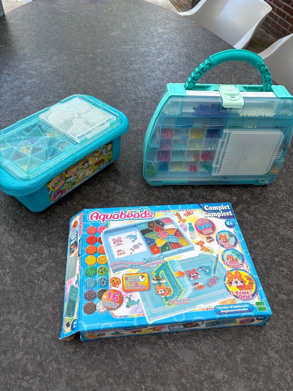 Aquabeads set met reiskoffer en extra kralen, Ophalen, Zo goed als nieuw, Knutselen