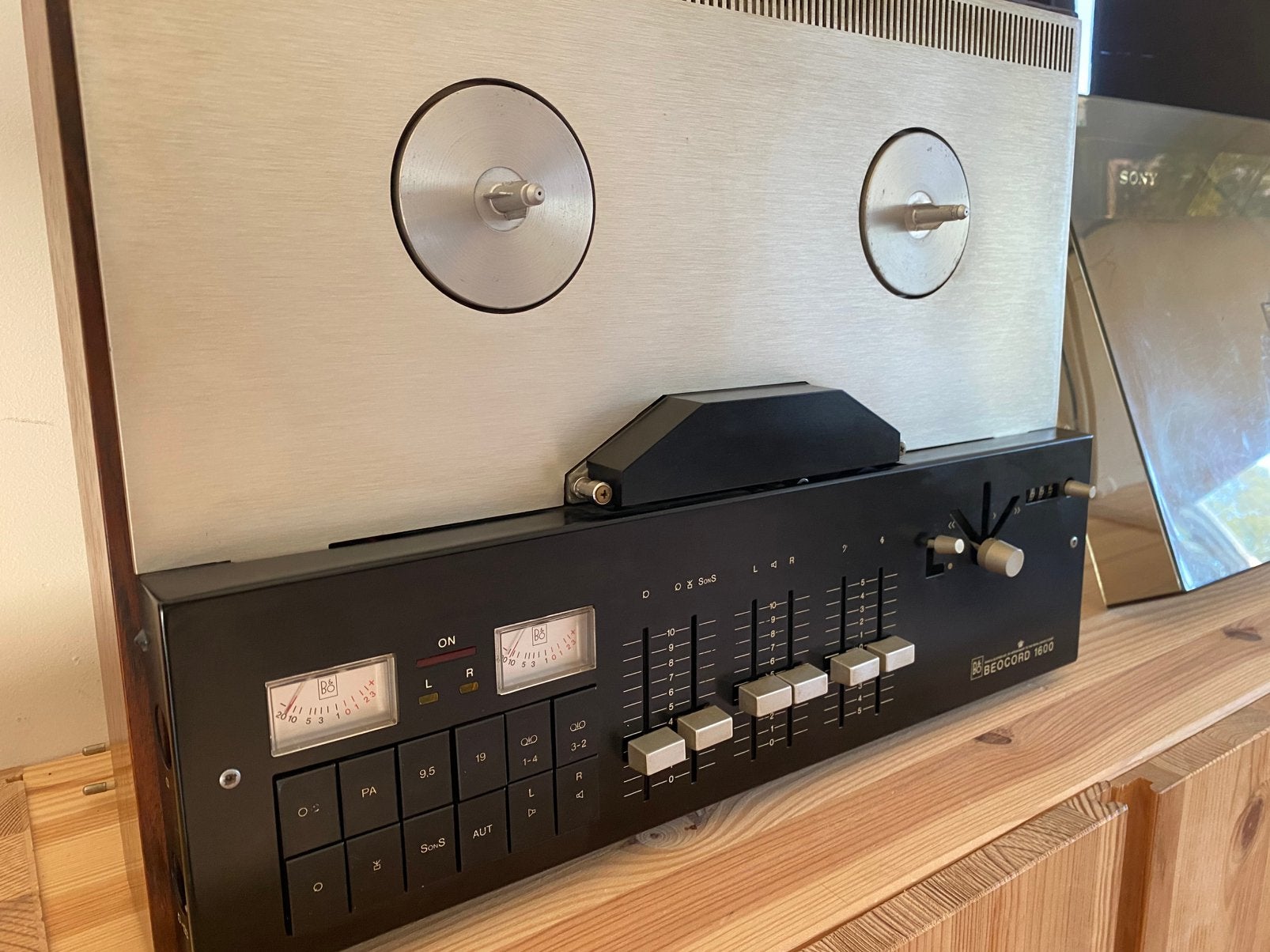 B&O Beorecord 1600  tapedeck-defect, Audio, Tv en Foto, Ophalen, Bandrecorder, Met stofkap