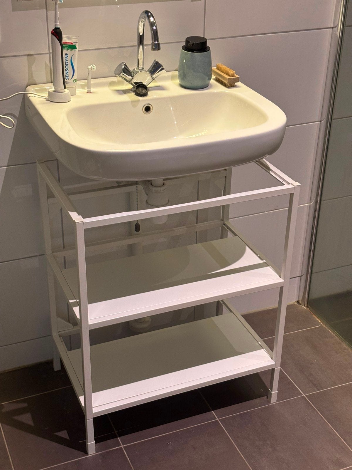 IKEA ENHET
Onderkast basiselement voor wastafel, wit, 60x40x, Huis en Inrichting, Badkamer | Badkamermeubels, Ophalen, 50 tot 100 cm