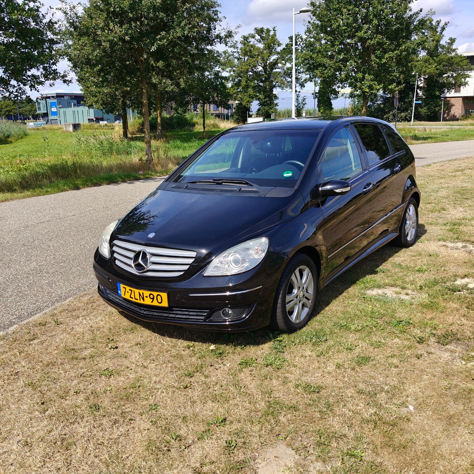 Mercedes-Benz B-Klasse 2.0 B200 5DRS Automaat, Zwart, 4 cilinders, 1290 kg, Leder en Stof