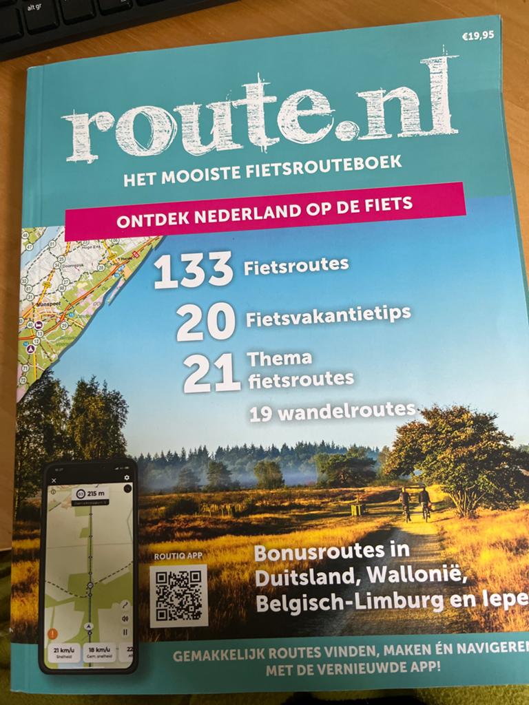Route punt nl Het Mooiste Fietsrouteboek - Ontdek Nederland, Overige merken, Fiets- of Wandelgids, Ophalen of Verzenden, Zo goed als nieuw